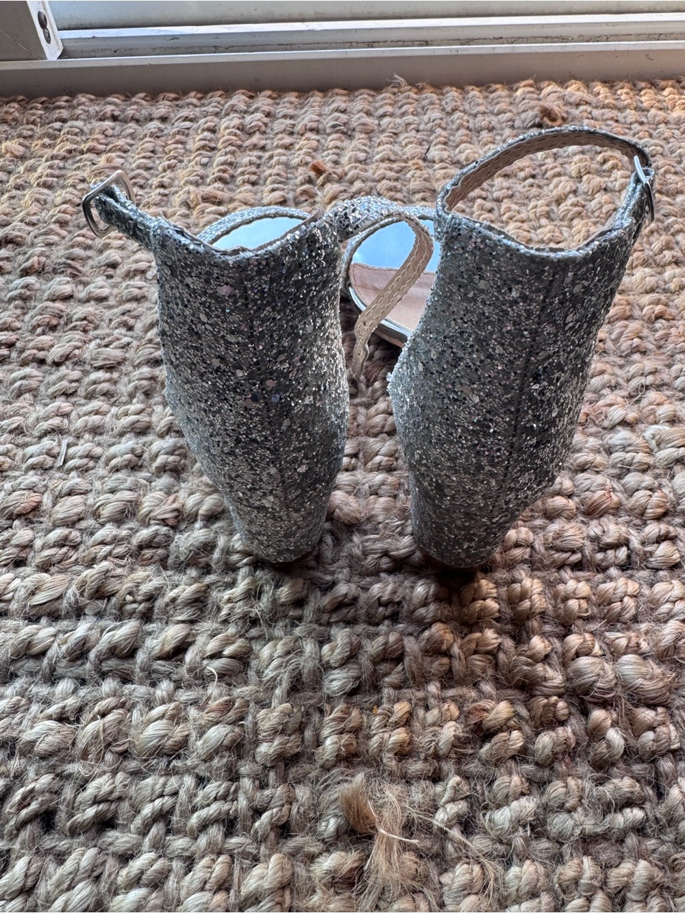 ILLUDE Silver Glitter Block Heel Sandals with Ankle Strap - Picture 4 of 6